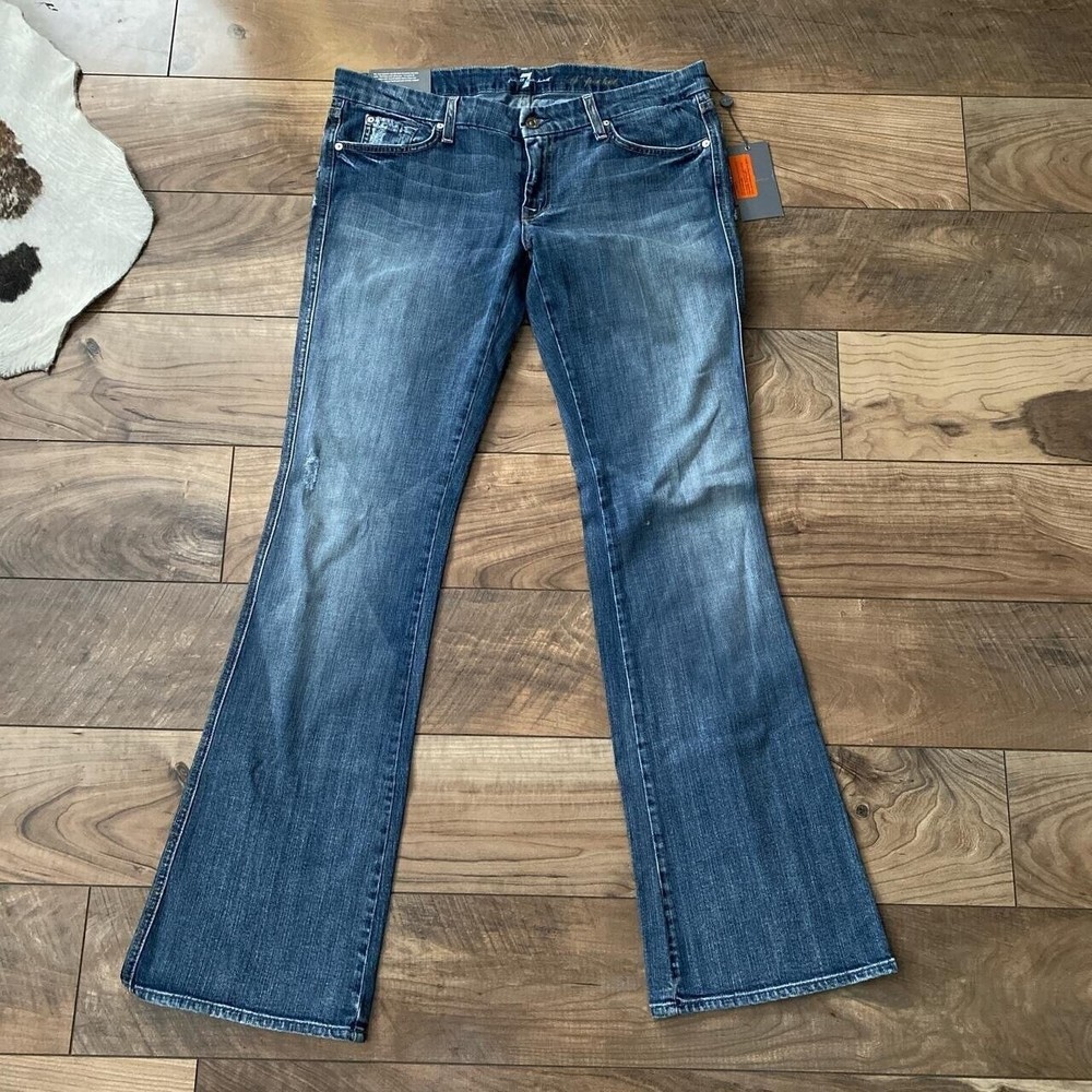 BRAND NEW 7 For All Mankind Flare Low Rise Jeans Women’s Medium Wash 32x33 NWT